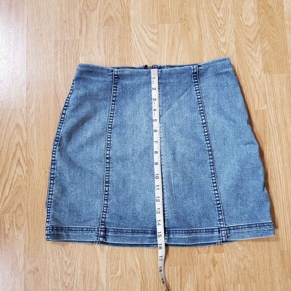 💗 FREE PEOPLE 💗 Modern Femme Denim Mini Skirt - [Size 12] - Picture 8 of 10